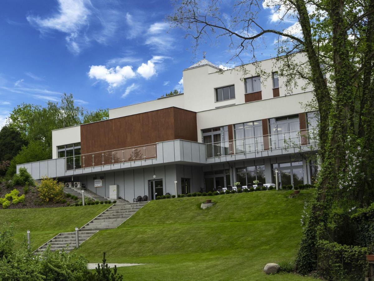 Wielspin Puszczykowo Exteriör bild